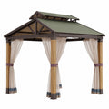 Pérgola de Aluminio con Techo Verde y Cortinas Translucidas